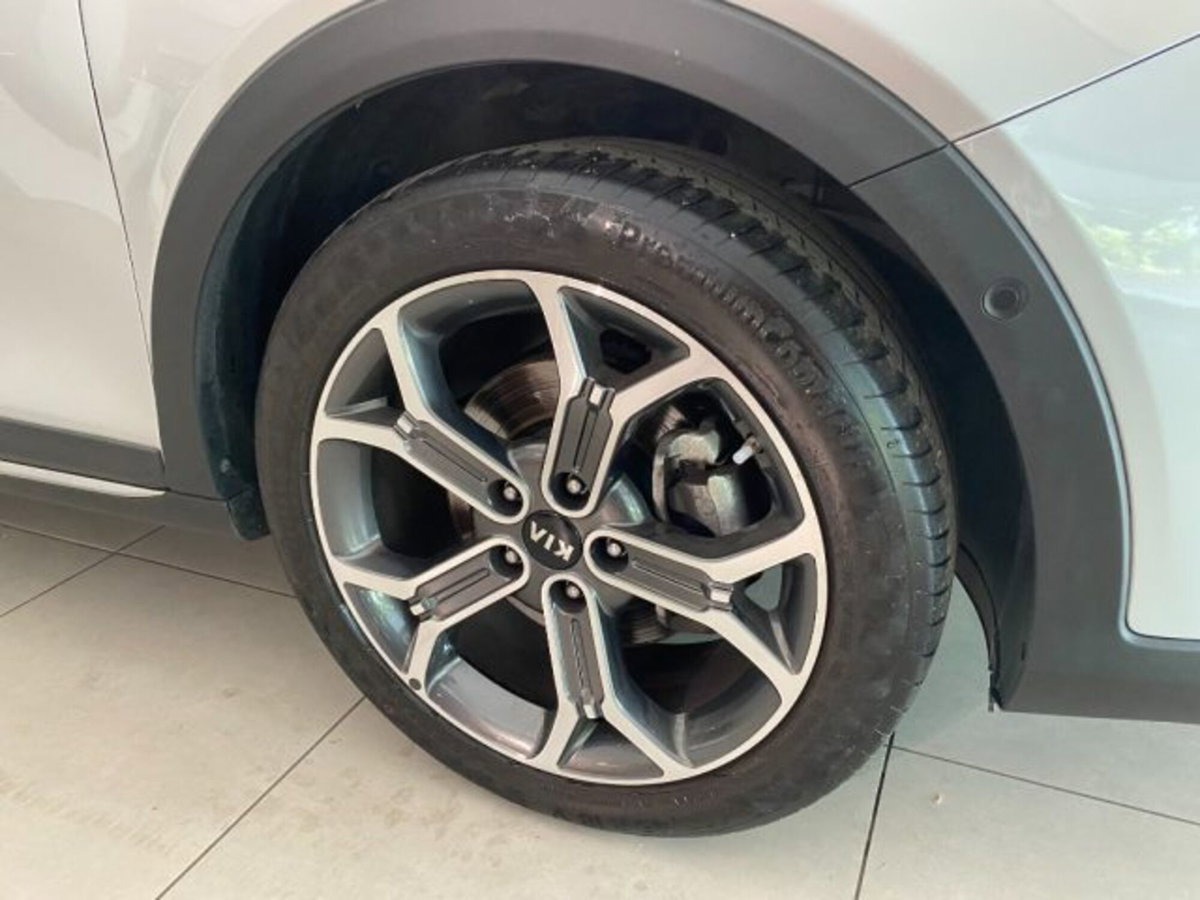 Kia XCeed 1.0 T-GDi GPL High Tech (3)