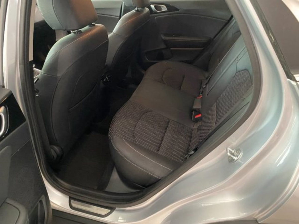 Kia XCeed 1.0 T-GDi GPL High Tech (7)