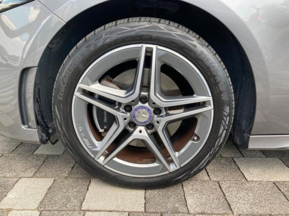 Mercedes-Benz Classe A Sedan 250 e Automatic EQ-Power 4p. Premium (16)