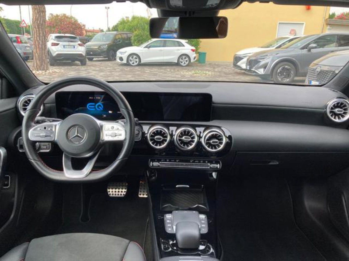 Mercedes-Benz Classe A Sedan 250 e Automatic EQ-Power 4p. Premium (6)