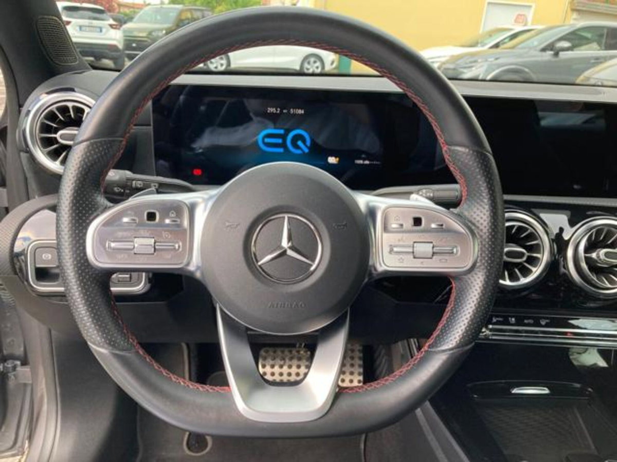 Mercedes-Benz Classe A Sedan 250 e Automatic EQ-Power 4p. Premium (7)