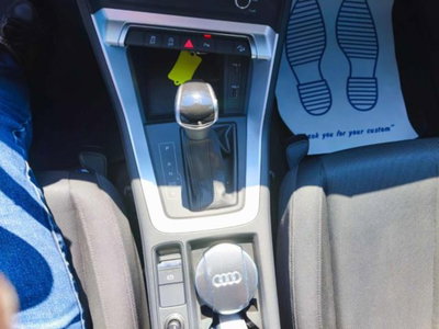 Audi Q3 40 TDI quattro S tronic Business (12)