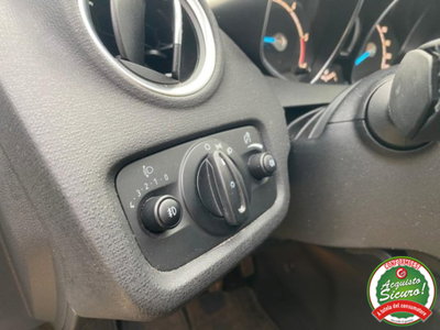 Ford Fiesta 1.5 TDCi 75CV 3 porte (10)