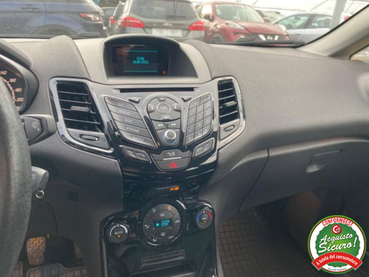 Ford Fiesta 1.5 TDCi 75CV 3 porte (14)