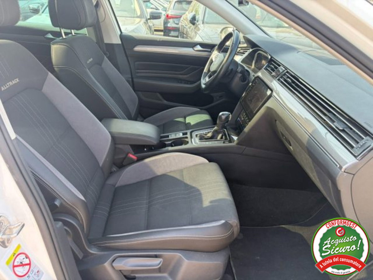 Volkswagen Passat Variant Alltrack 2.0 TDI 200 CV 4MOTION DSG (11)