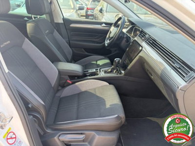 Volkswagen Passat Variant Alltrack 2.0 TDI 200 CV 4MOTION DSG (11)