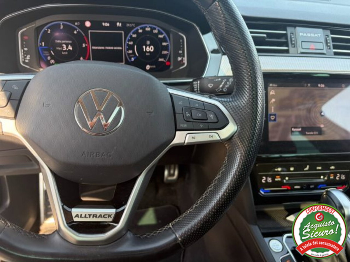 Volkswagen Passat Variant Alltrack 2.0 TDI 200 CV 4MOTION DSG (18)