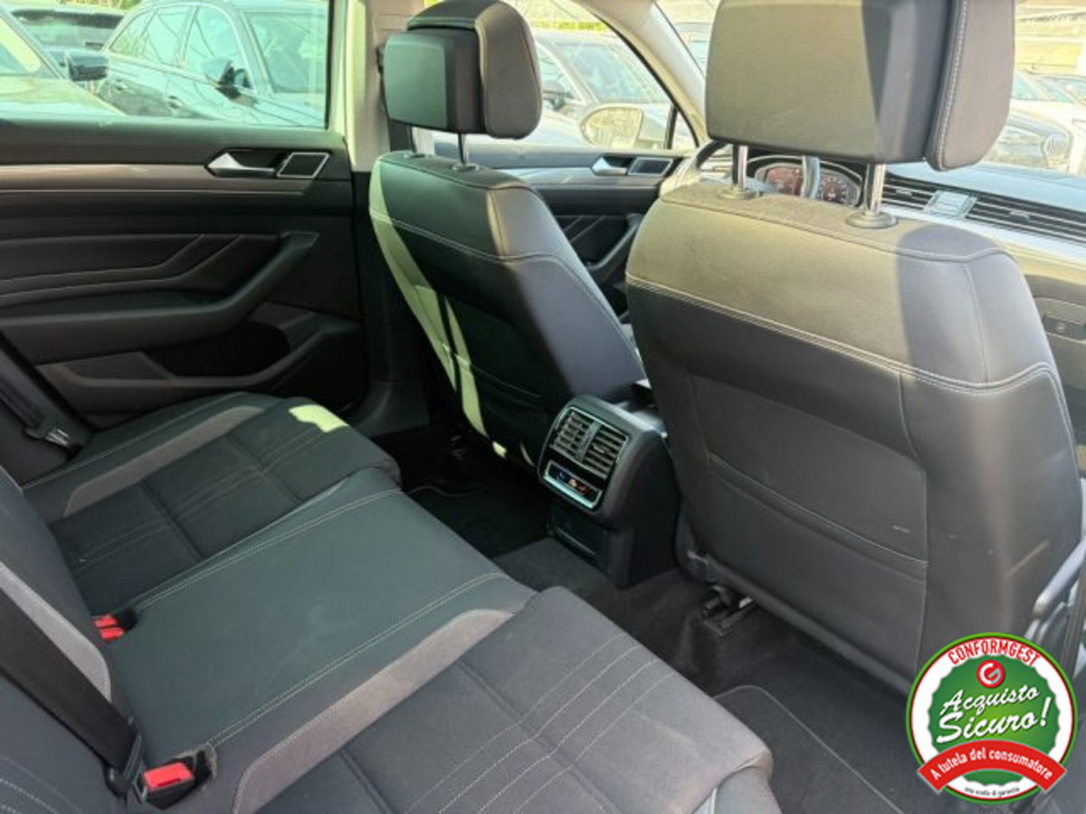 Volkswagen Passat Variant Alltrack 2.0 TDI 200 CV 4MOTION DSG (8)