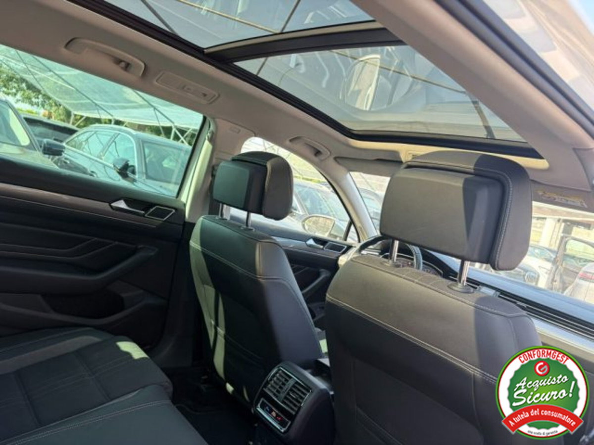 Volkswagen Passat Variant Alltrack 2.0 TDI 200 CV 4MOTION DSG (9)