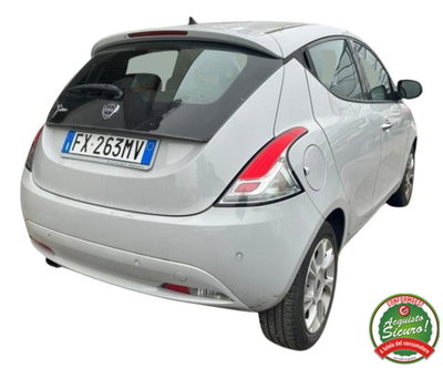 Lancia Ypsilon 1.2 69 CV 5 porte Gold (4)