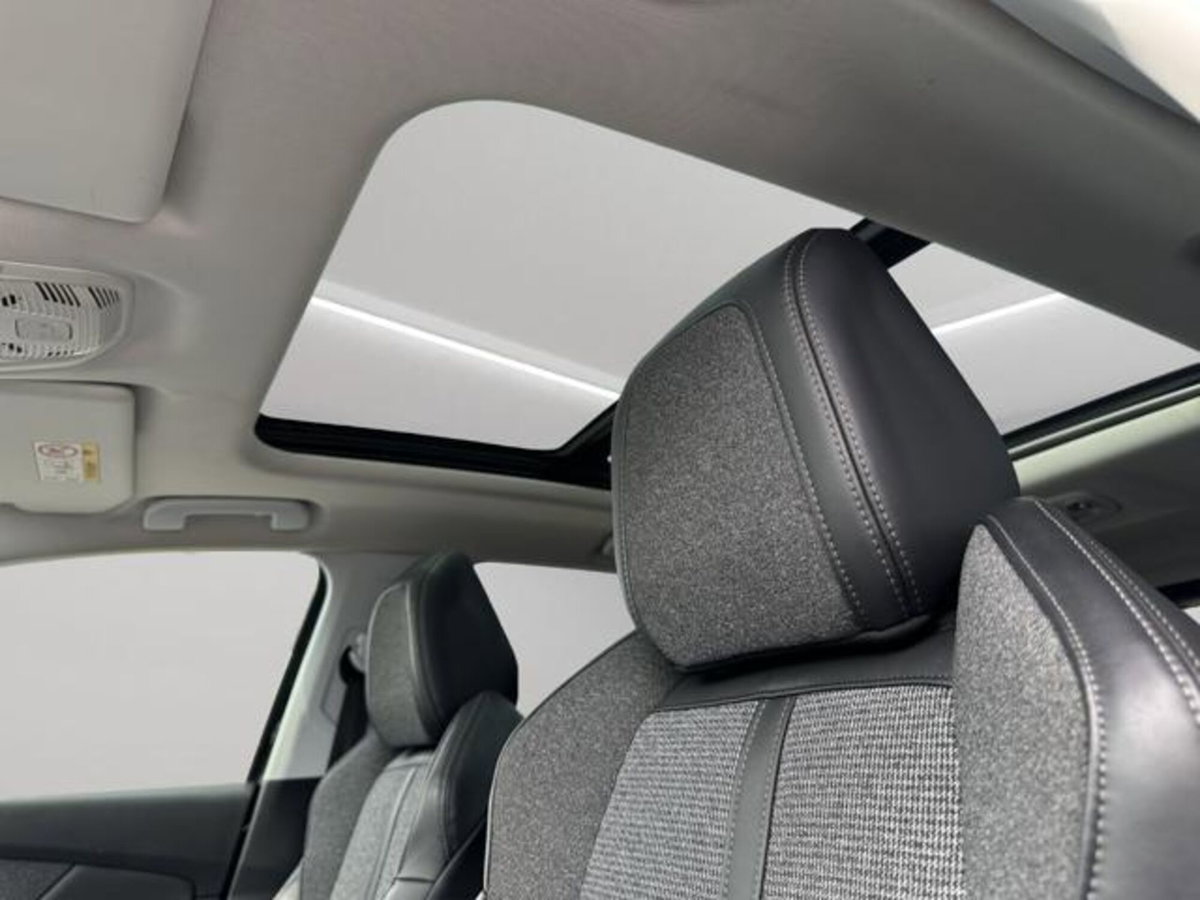 Peugeot 3008 BlueHDi 120 S&S GT Line (14)