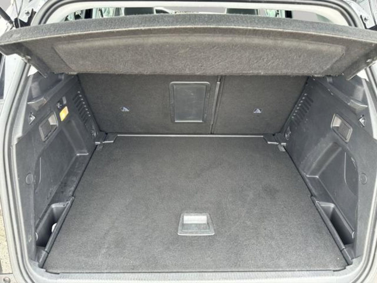 Peugeot 3008 BlueHDi 120 S&S GT Line (17)