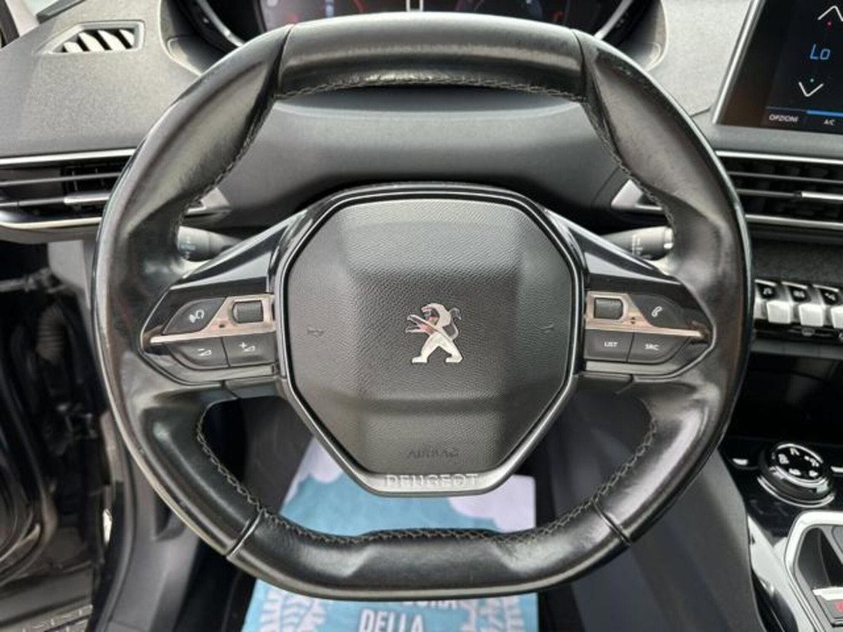 Peugeot 3008 BlueHDi 120 S&S GT Line (9)