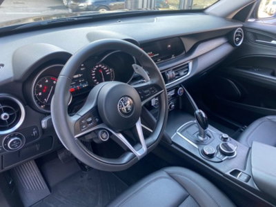 Alfa Romeo Stelvio Stelvio 2.2 Turbodiesel 180 CV AT8 RWD Executive (19)