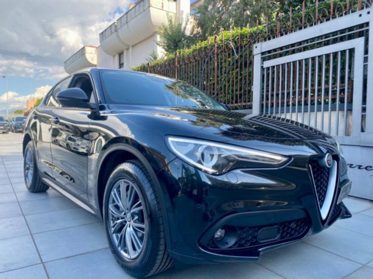 Alfa Romeo Stelvio Stelvio 2.2 Turbodiesel 180 CV AT8 RWD Executive (6)