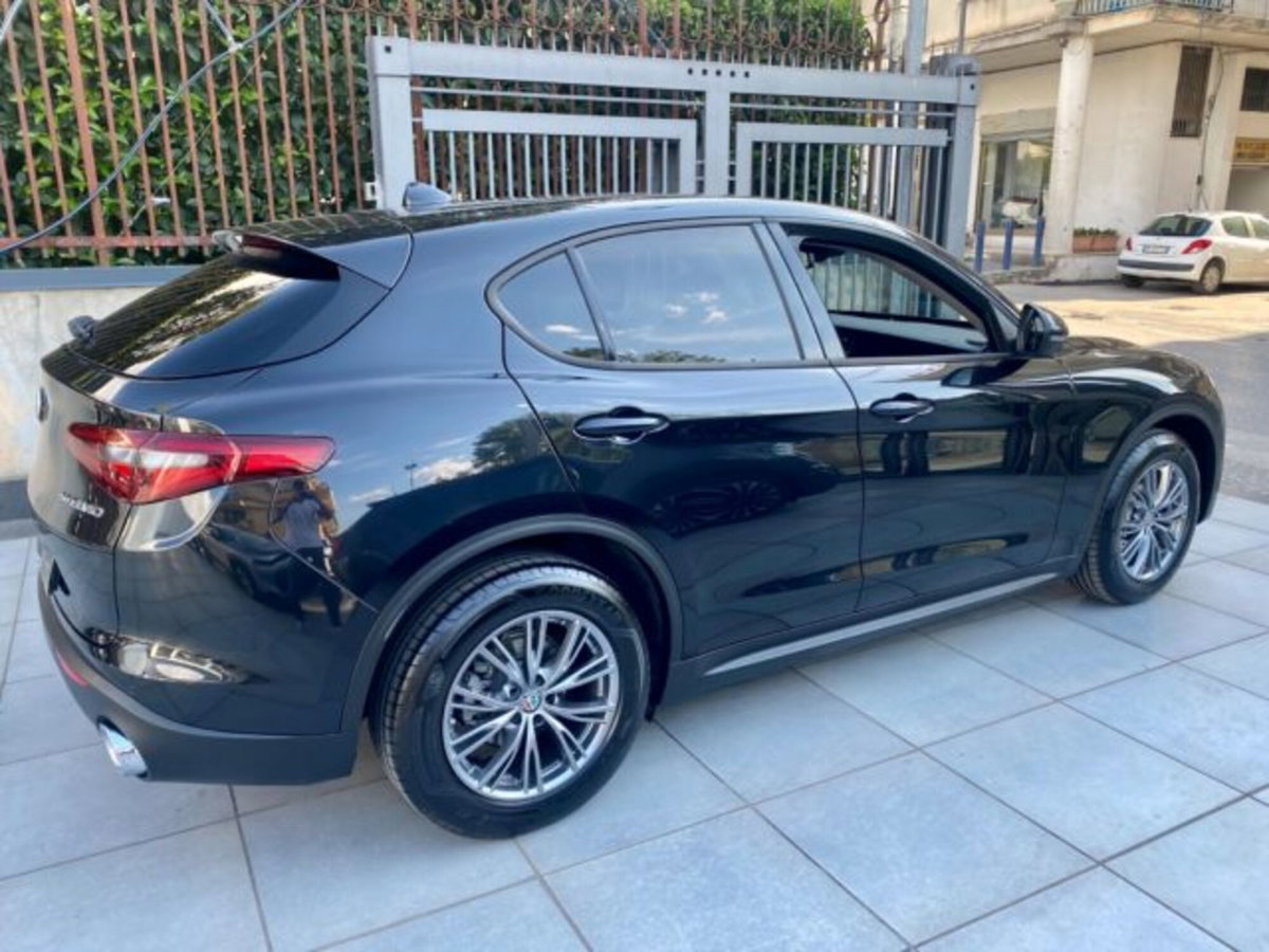 Alfa Romeo Stelvio Stelvio 2.2 Turbodiesel 180 CV AT8 RWD Executive (8)