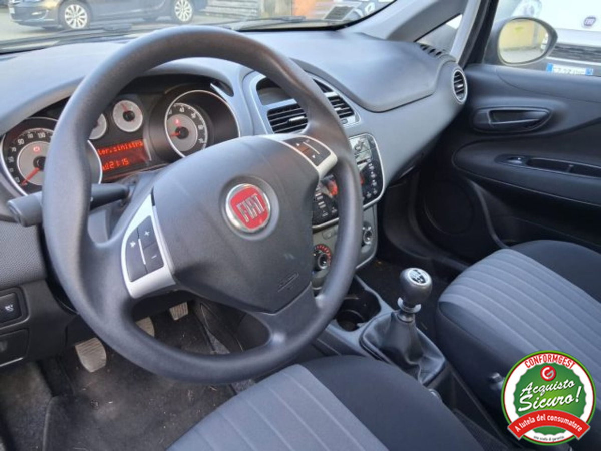 Fiat Punto 1.4 8V 5 porte Natural Power Street (10)