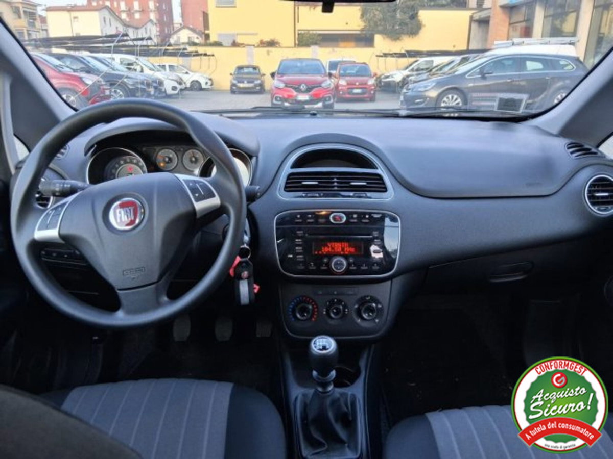 Fiat Punto 1.4 8V 5 porte Natural Power Street (11)