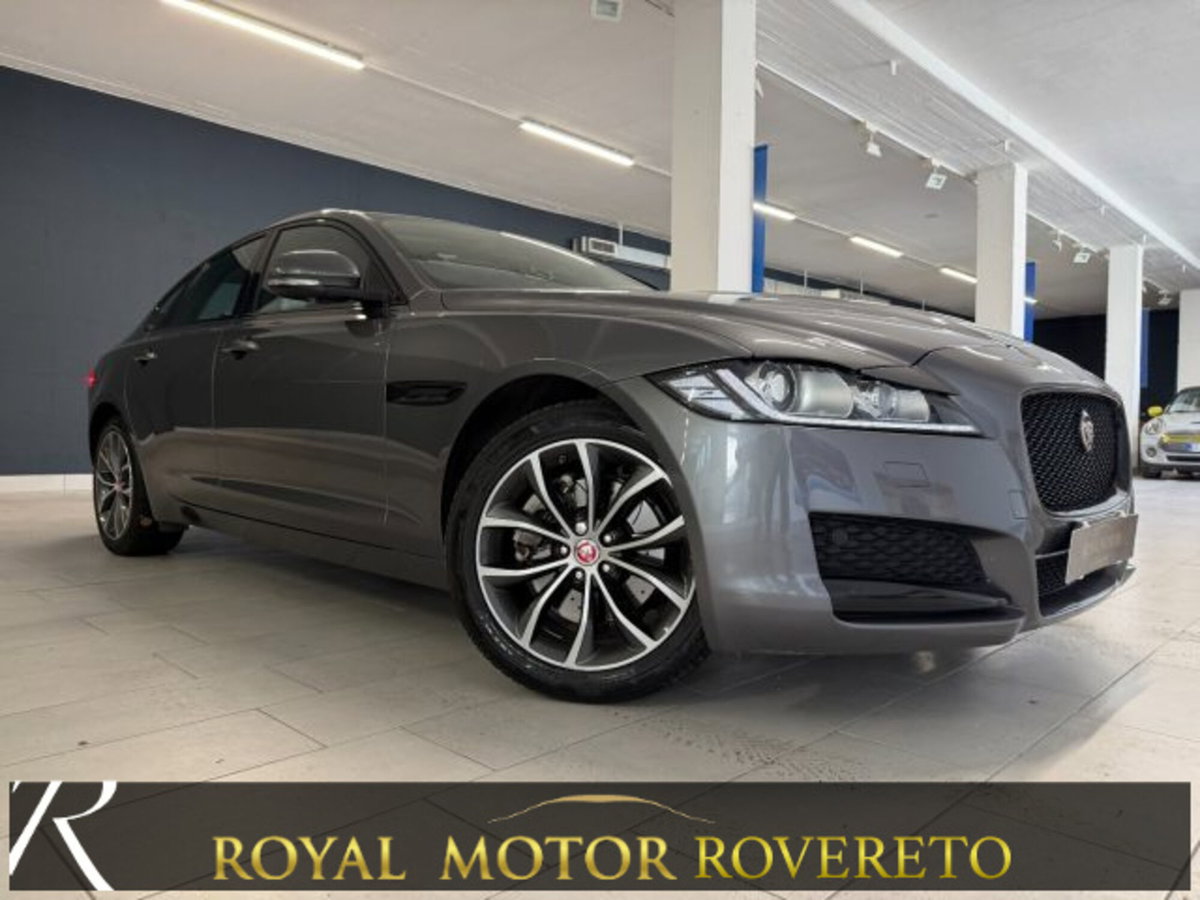 Jaguar XF 2.0 D 180 CV AWD aut. Prestige (3)