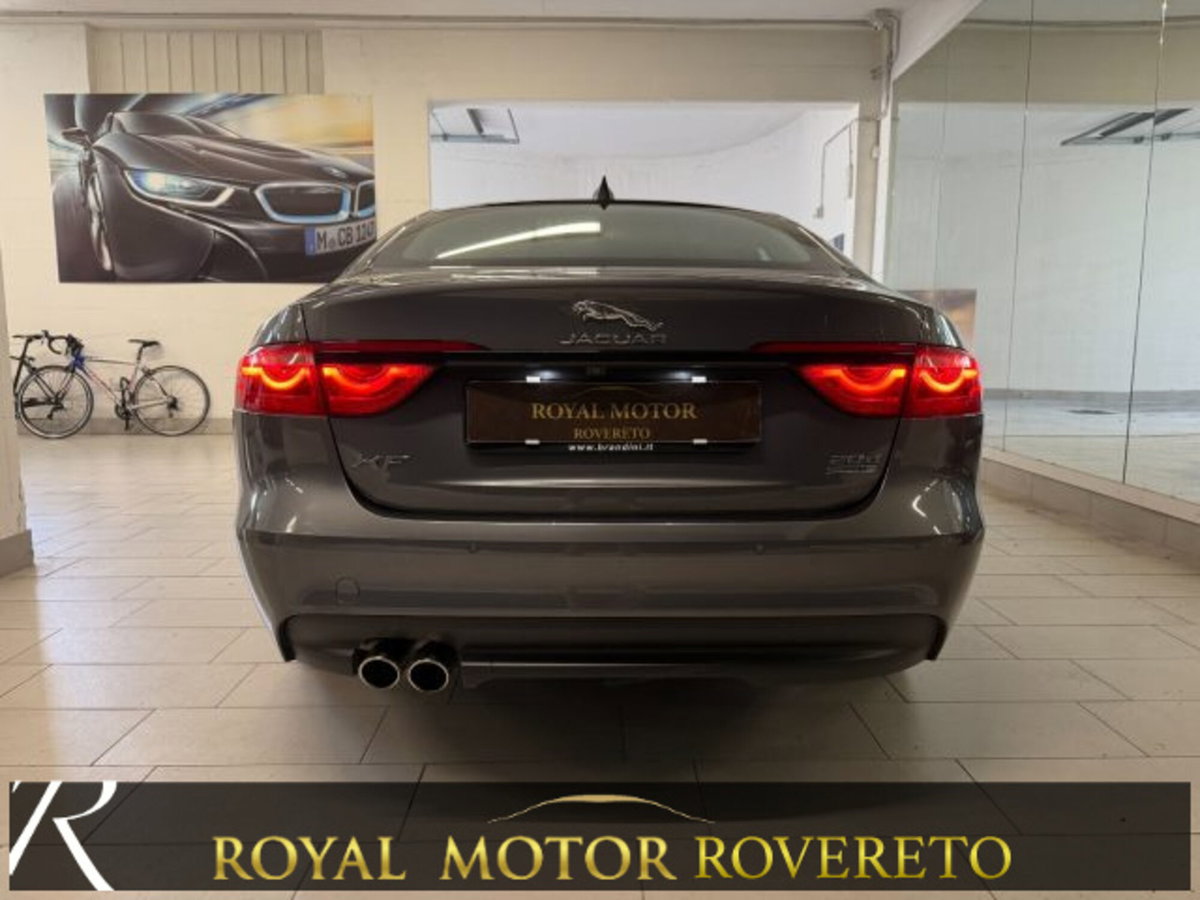 Jaguar XF 2.0 D 180 CV AWD aut. Prestige (6)