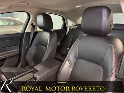 Jaguar XF 2.0 D 180 CV AWD aut. Prestige (9)