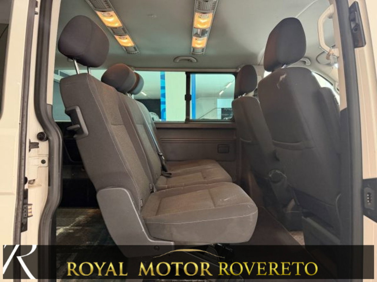 Volkswagen Veicoli Commerciali Caravelle 2.0 TDI 150CV PC Trendline N1 (10)