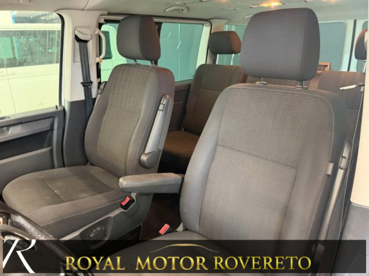 Volkswagen Veicoli Commerciali Caravelle 2.0 TDI 150CV PC Trendline N1 (9)