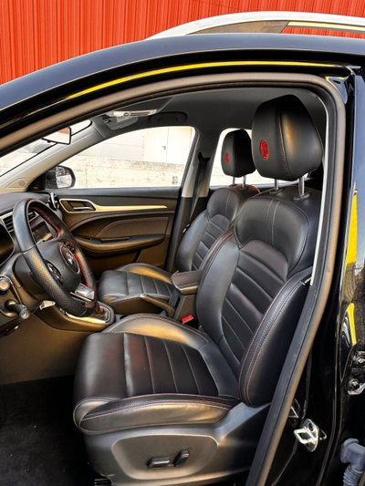 Mg ZS ZS 1.5 Luxury (10)