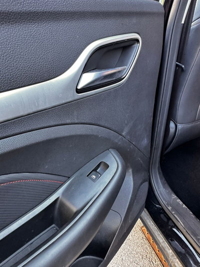 Mg ZS ZS 1.5 Luxury (17)