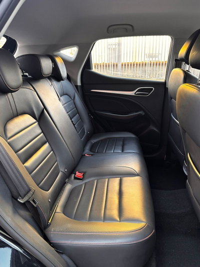 Mg ZS ZS 1.5 Luxury (8)