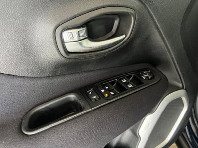 Jeep Renegade 2.0 Mjt 140CV 4WD Active Drive Limited (19)