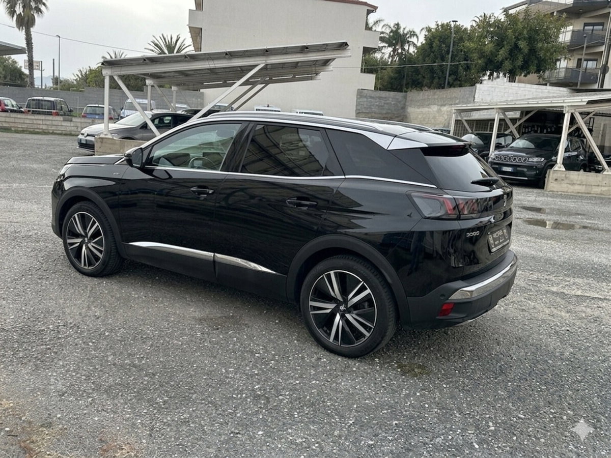 Peugeot 3008 BlueHDi 130 S&S EAT8 GT Pack (4)