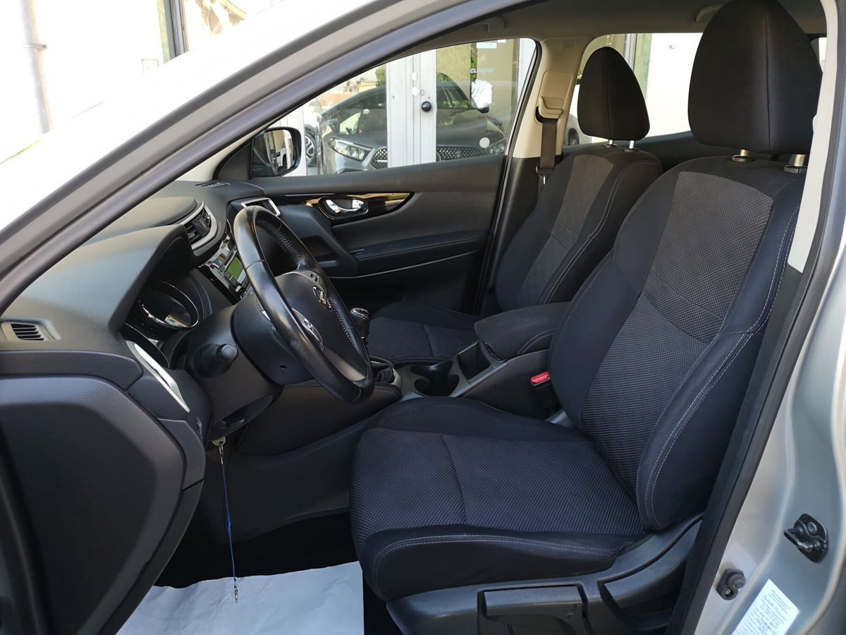 Nissan Qashqai 1.5 dCi Acenta (13)