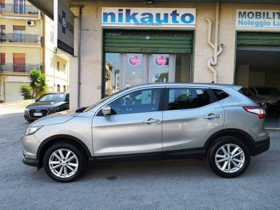 Nissan Qashqai 1.5 dCi Acenta (4)