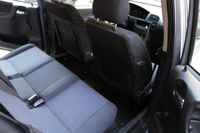Opel Zafira 16V cat Elegance (9)