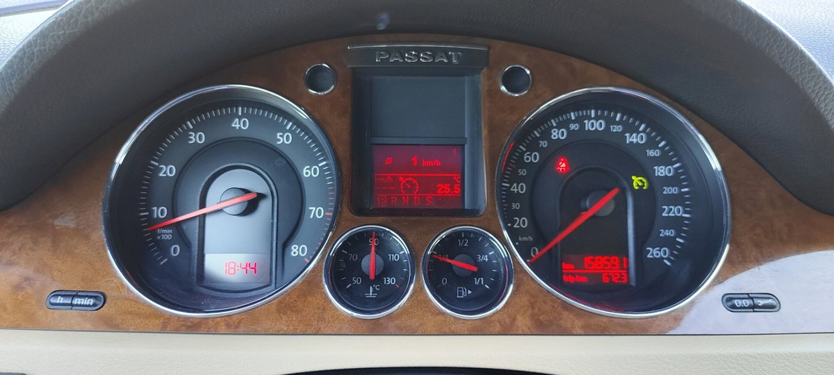 Volkswagen Passat Variant 2.0 16V FSI 4mot. Highline (18)