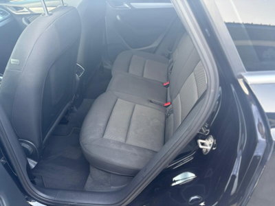 Audi Q3 2.0 TDI 120 CV S tronic Business (11)