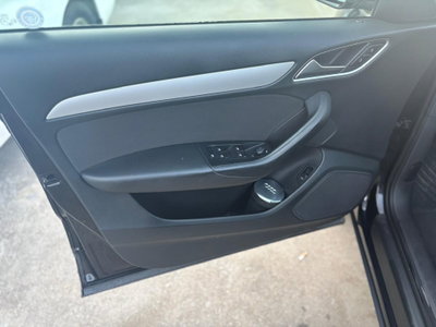 Audi Q3 2.0 TDI 120 CV S tronic Business (13)