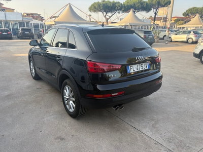 Audi Q3 2.0 TDI 120 CV S tronic Business (18)