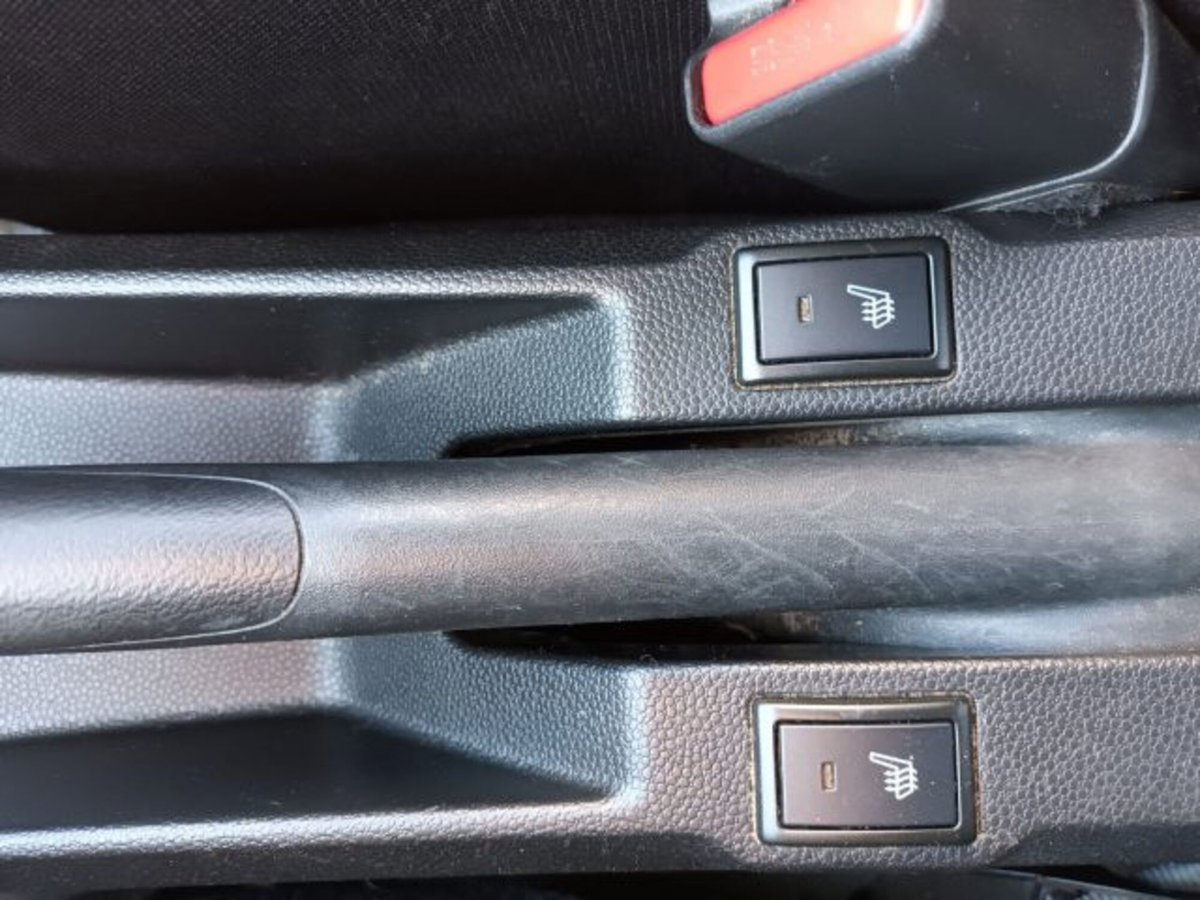 Suzuki Ignis 1.2 Hybrid Easy Top (12)
