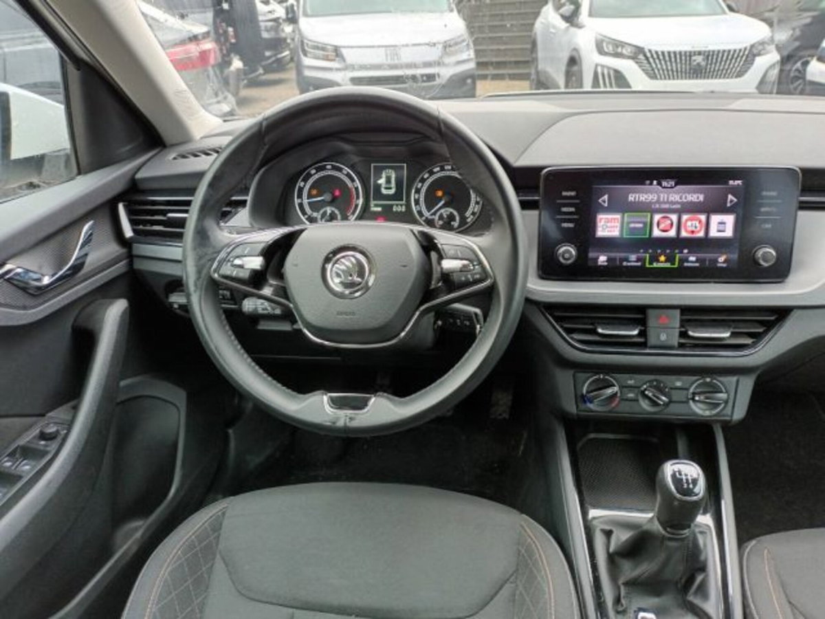 Skoda Kamiq 1.0 tsi Style 95cv (10)