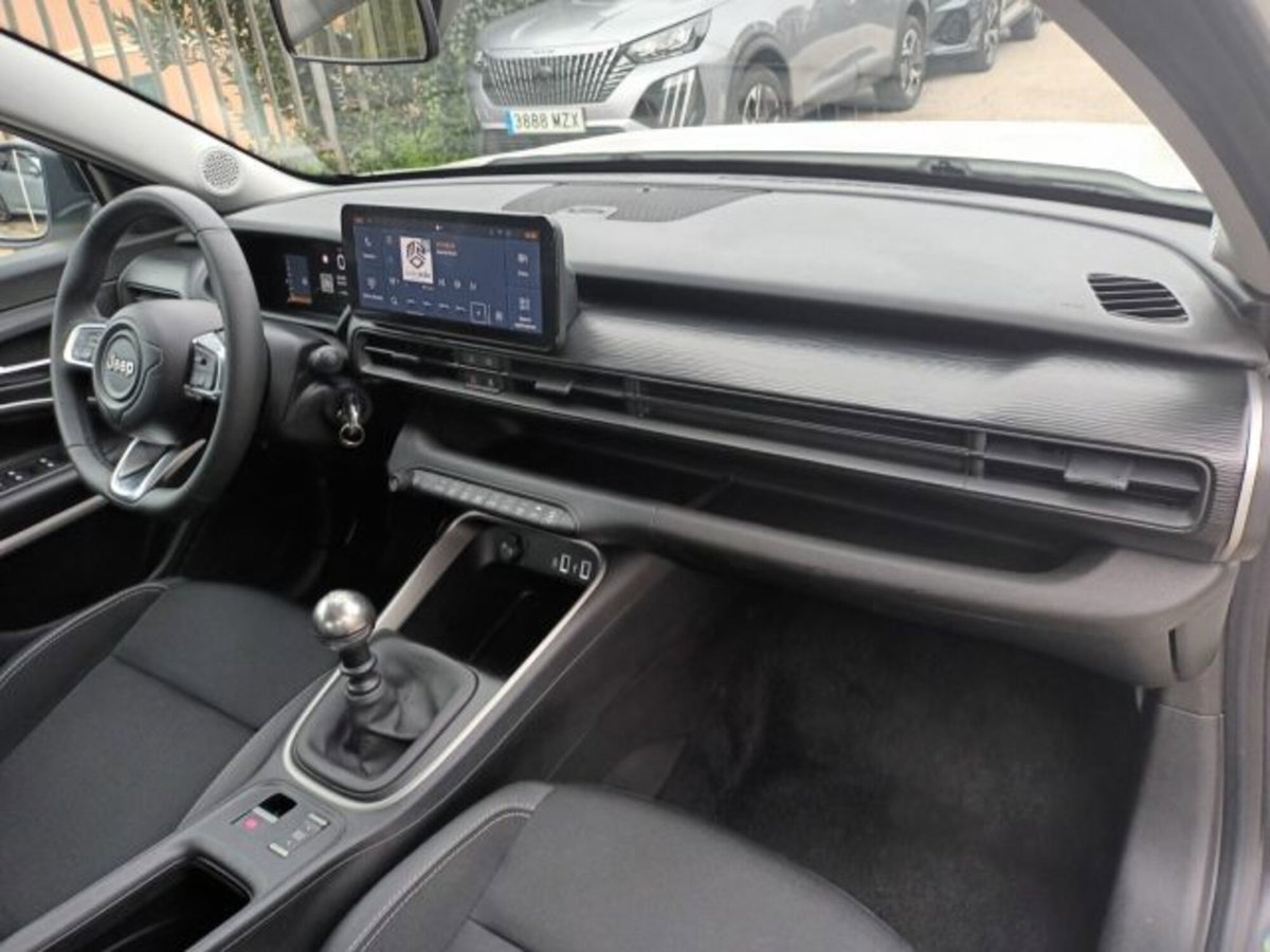 Jeep Avenger 1.2 turbo Altitude fwd 100cv (10)