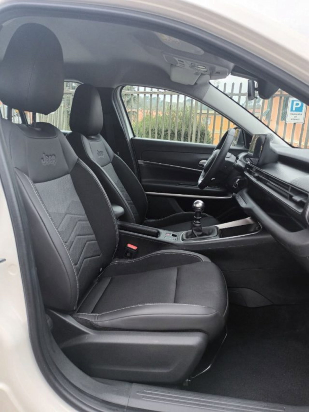 Jeep Avenger 1.2 turbo Altitude fwd 100cv (9)