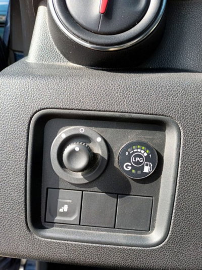 Dacia Duster 1.6 SCe GPL 4x2 Techroad (12)