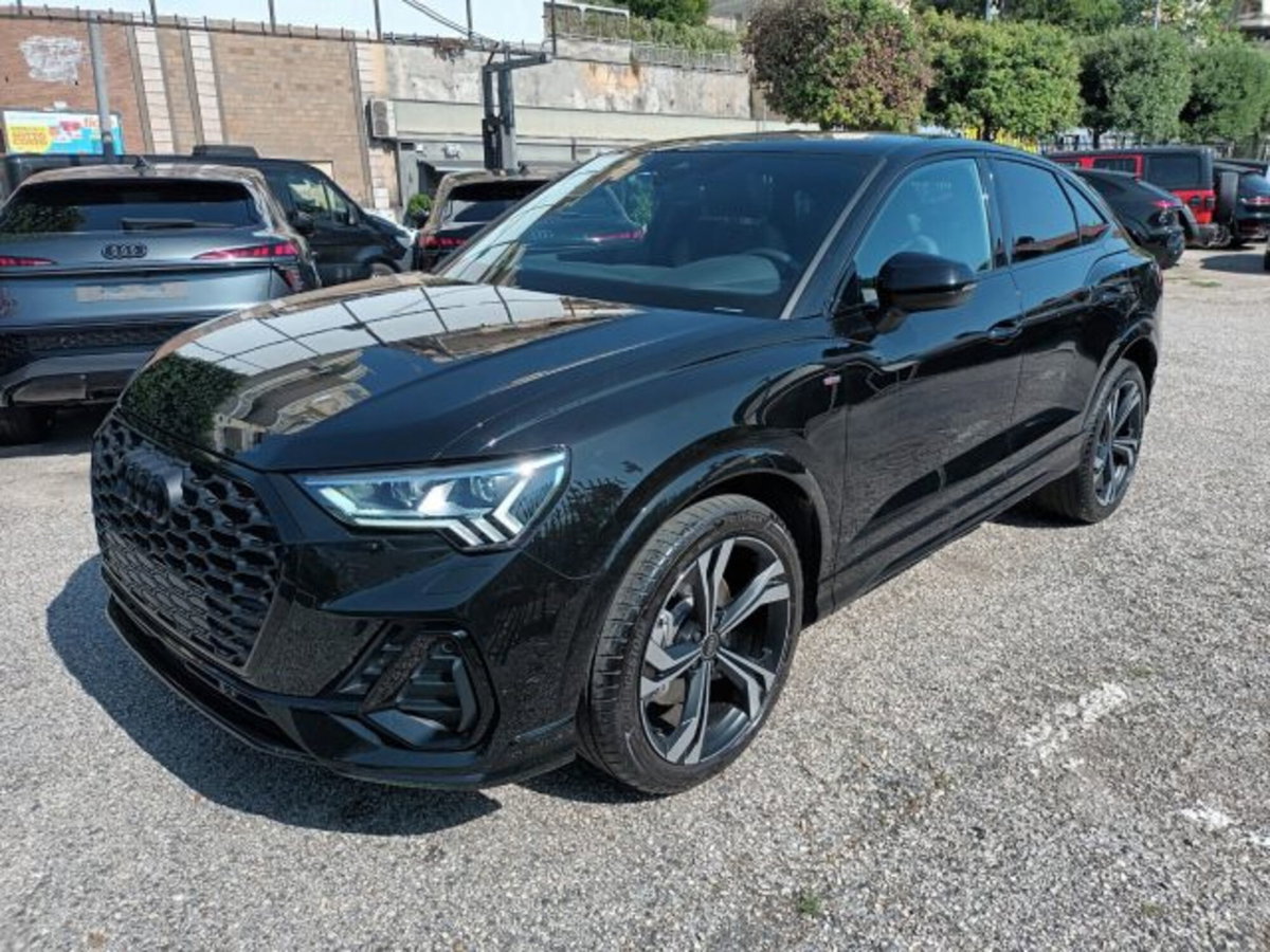 Audi Q3 Sportback 40 2.0 tdi quattro 193cv s-tronic (3)