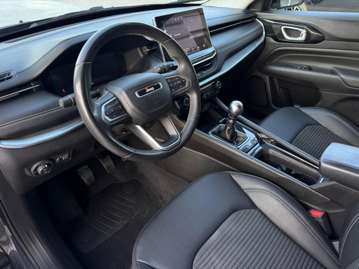 Jeep Compass 1.6 Multijet II 2WD Limited (9)