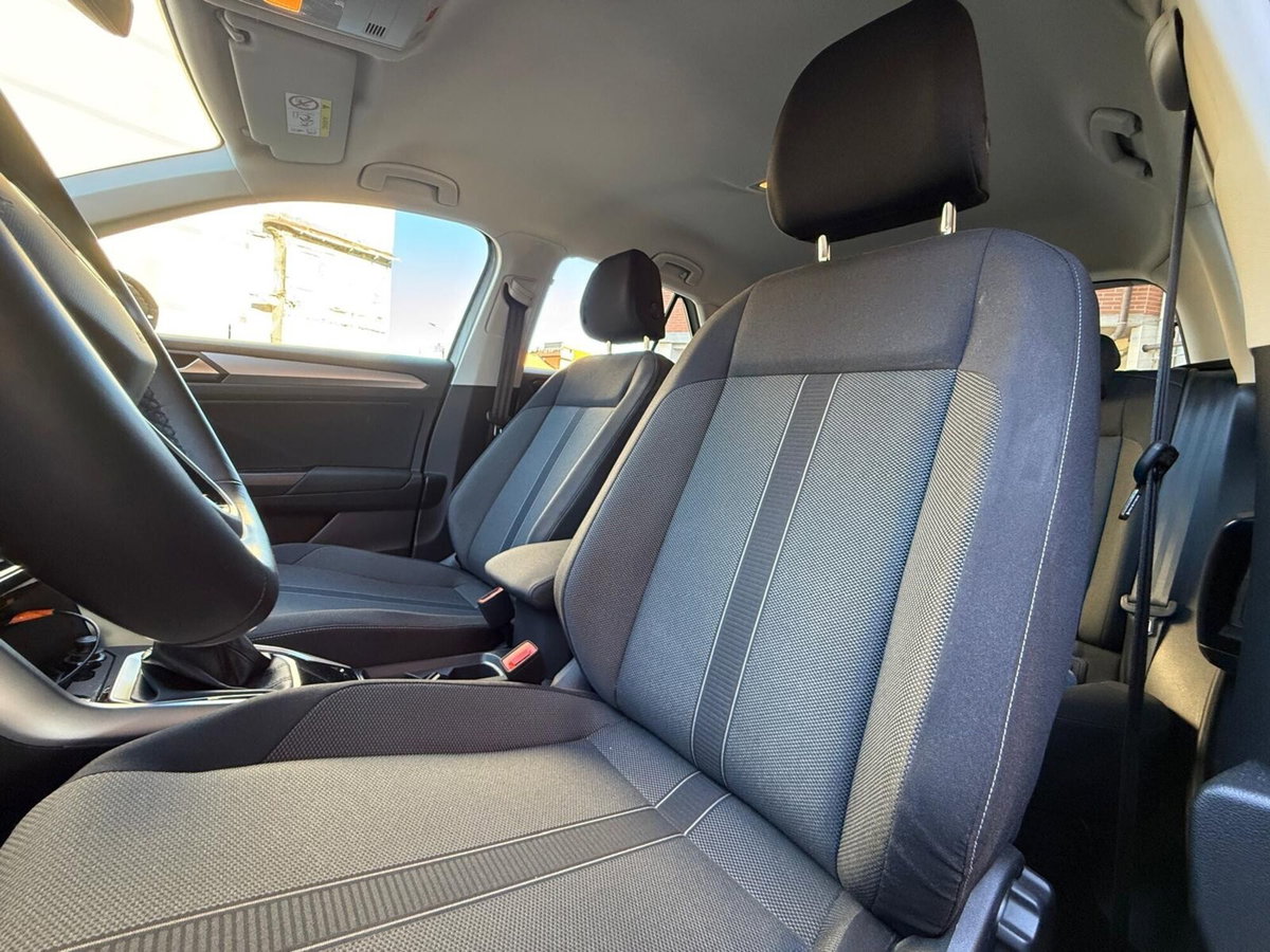 Volkswagen T-Roc 1.0 TSI Life (16)