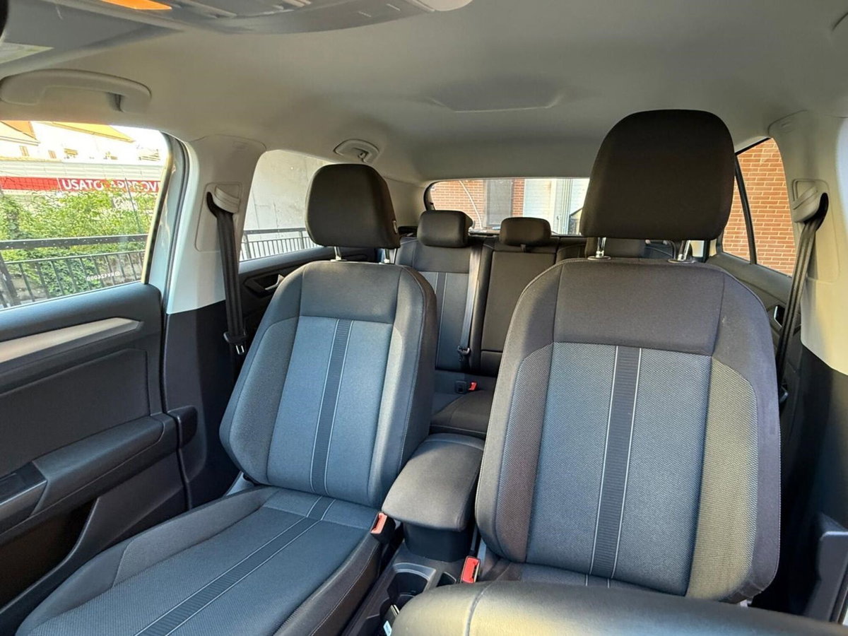 Volkswagen T-Roc 1.0 TSI Life (17)