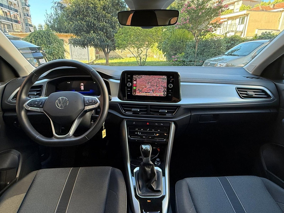 Volkswagen T-Roc 1.0 TSI Life (19)