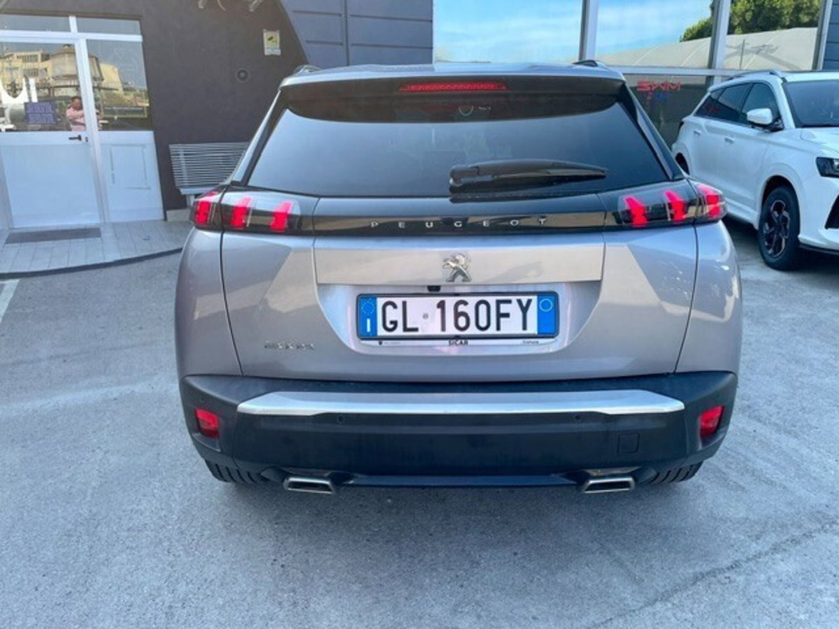 Peugeot 2008 1.2 puretech Allure s&s 130cv eat8 (17)